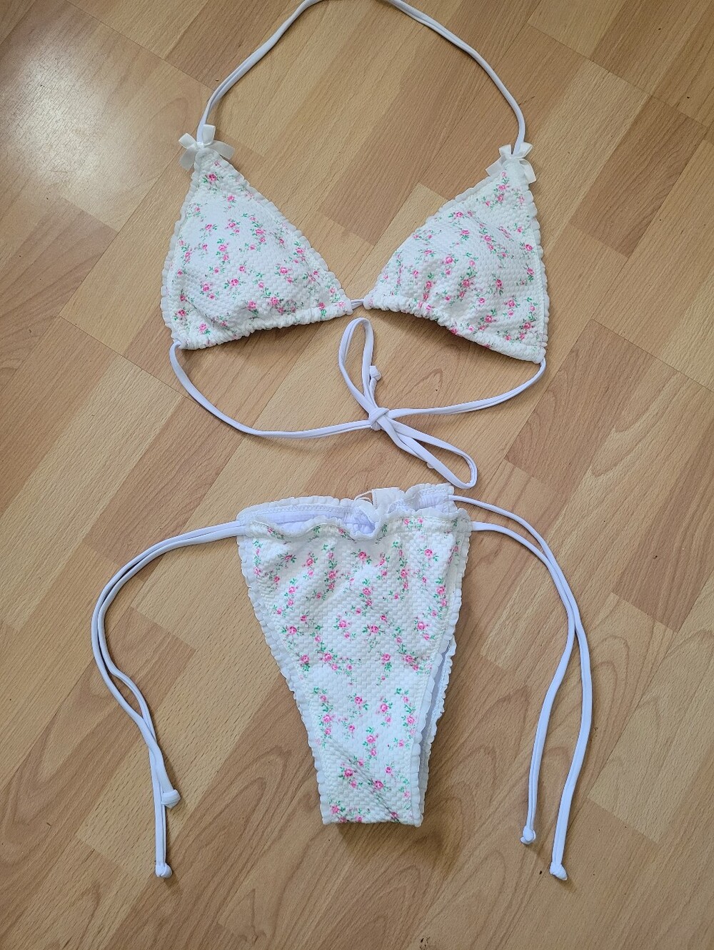Waffle Triangle Bikini Set - Picture 8 of 11